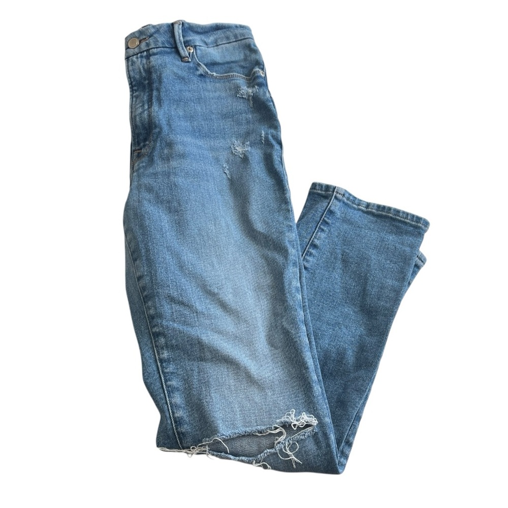 Good American Light Blue Skinny Jeans with Distressed Hem